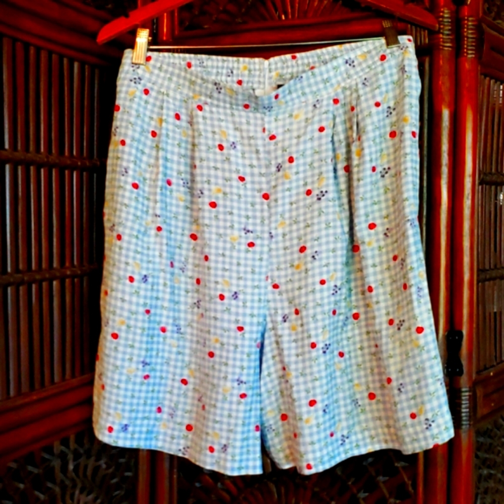 CAROL ANDERSON COLLECTION Designer Summer Shorts - Large - EVC